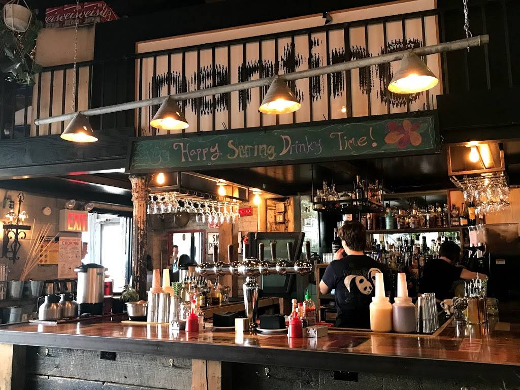 Forrest Point | restaurant | 970 Flushing Ave, Brooklyn, NY 11206, USA | 7183662742 OR +1 718-366-2742