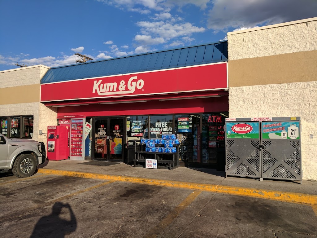 Kum & Go | meal takeaway | 215 E Lincolnway, Cheyenne, WY 82001, USA | 3076375436 OR +1 307-637-5436
