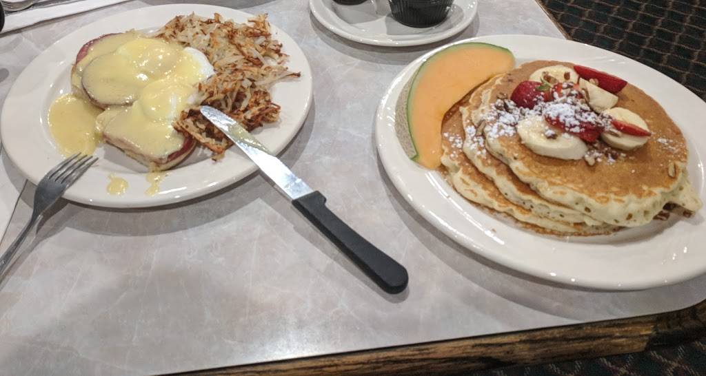 Nikos Breakfast Club | restaurant | 38 S Weber Rd, Romeoville, IL 60446, USA | 8158863344 OR +1 815-886-3344