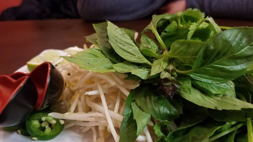 Suzys Pho Teriyaki | restaurant | 11416 Canyon Rd E B, Puyallup, WA 98373, USA | 2535315089 OR +1 253-531-5089