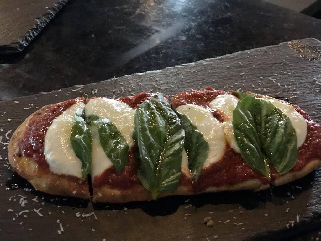 Labas Latte & Vino | restaurant | 25646 Governors Hwy, Monee, IL 60449, USA | 7087465338 OR +1 708-746-5338