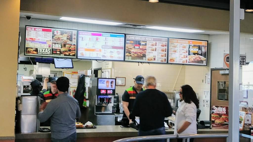 Burger King | restaurant | 1603 George Dieter Dr, El Paso, TX 79936, USA | 9155903322 OR +1 915-590-3322