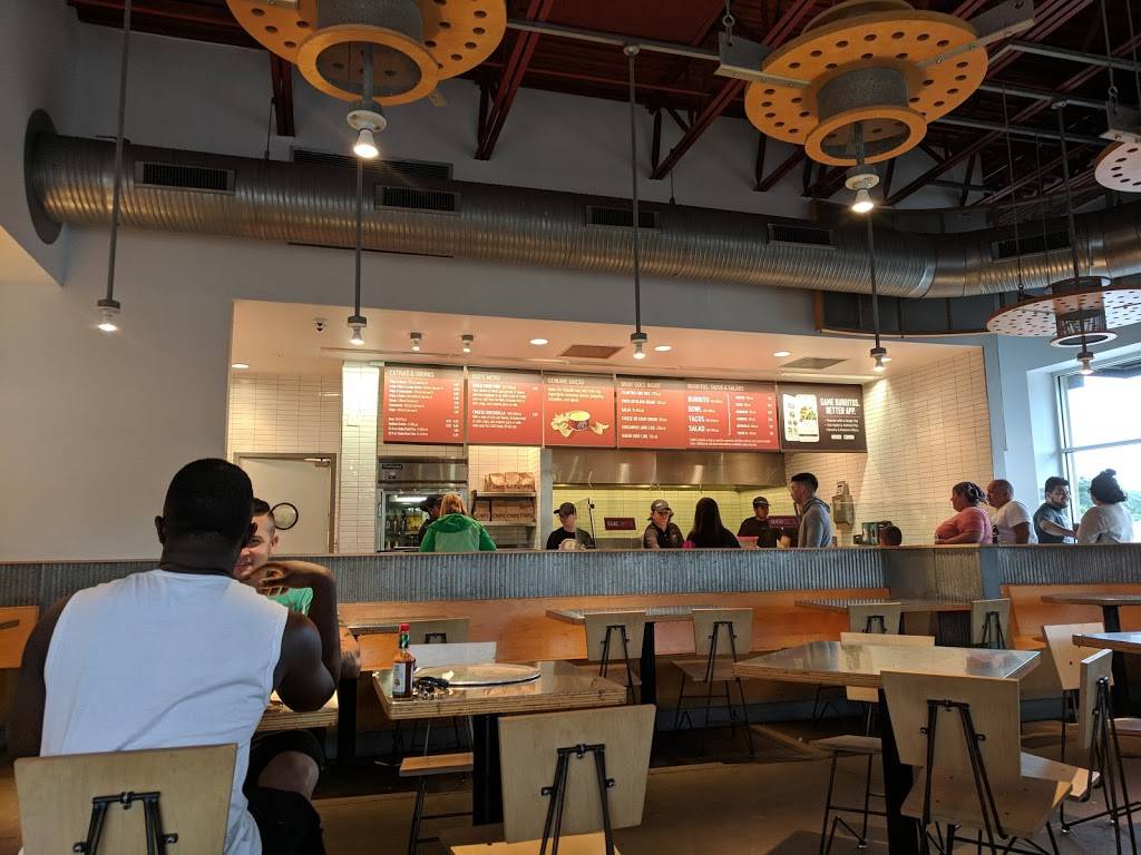 Chipotle Mexican Grill | restaurant | 2457 Prince William Pkwy, Woodbridge, VA 22192, USA | 7034909746 OR +1 703-490-9746