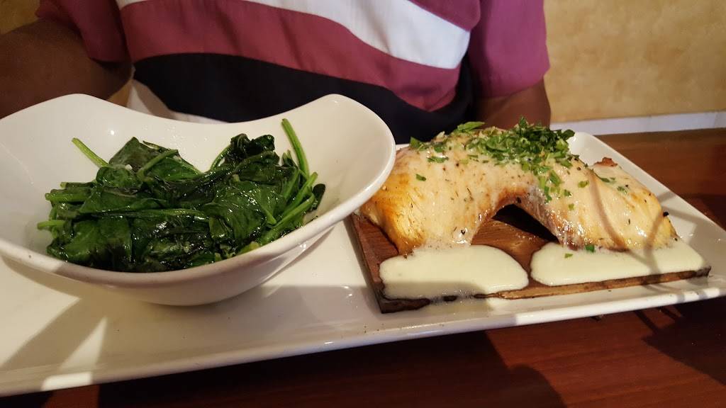 Winberies Restaurant & Bar | restaurant | 151 N Oak Park Ave, Oak Park, IL 60301, USA | 7083862600 OR +1 708-386-2600