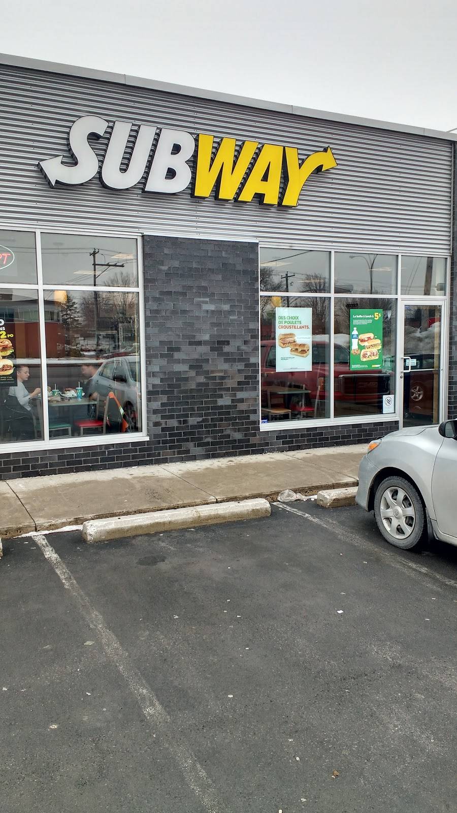 Subway | restaurant | 5525 Avenue Auteuil, Brossard, QC J4Z 1M3, Canada | 4504431343 OR +1 450-443-1343