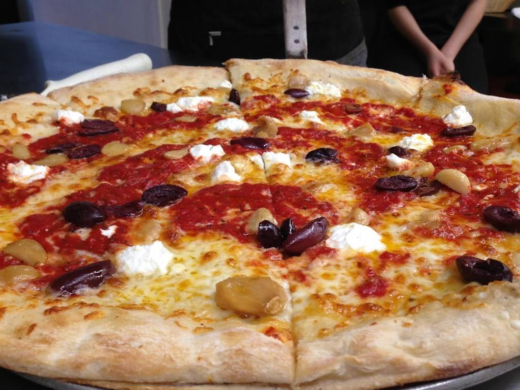 Supino Pizzeria | restaurant | 2457 Russell St, Detroit, MI 48207, USA | 3135677879 OR +1 313-567-7879