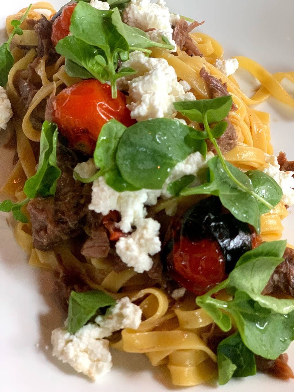 Hoogan et Beaufort | restaurant | 4095 Rue Molson, Montréal, QC H1Y 3L1, Canada | 5149031233 OR +1 514-903-1233