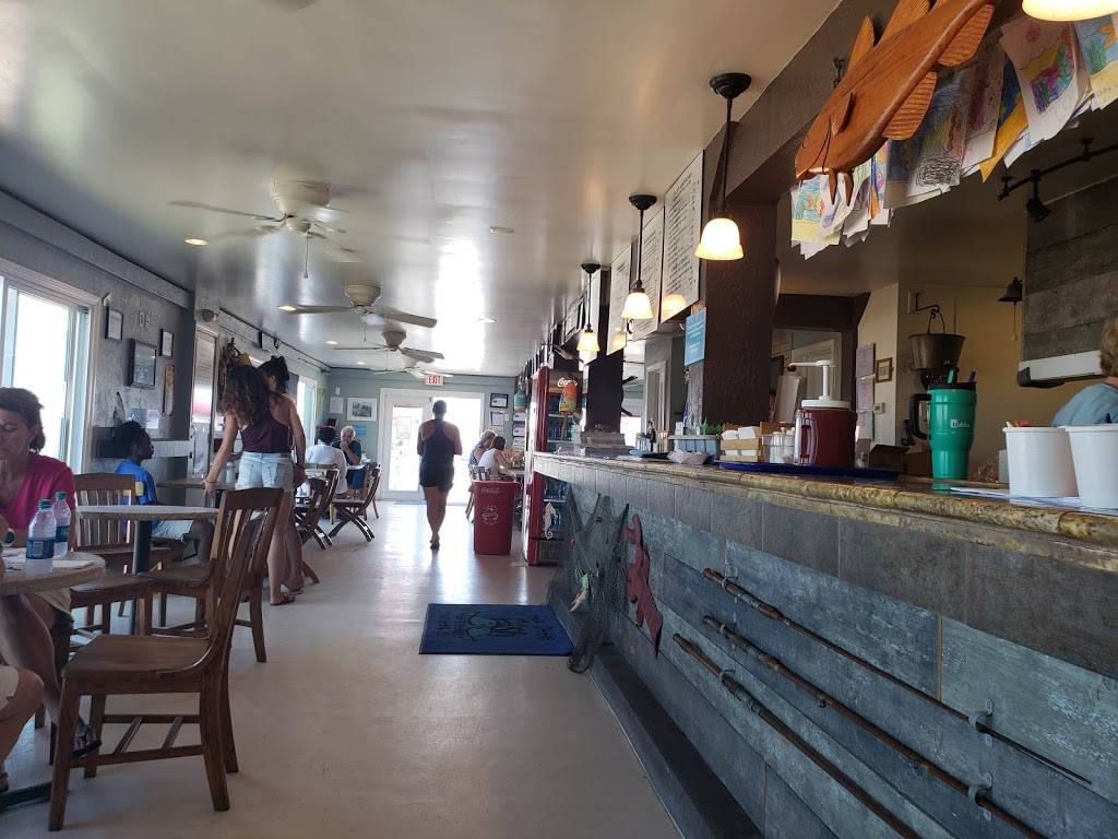 Two Little Fish Seafood Restaurant | restaurant | 300 Atlantic Ave, Westerly, RI 02891, USA | 4013489941 OR +1 401-348-9941