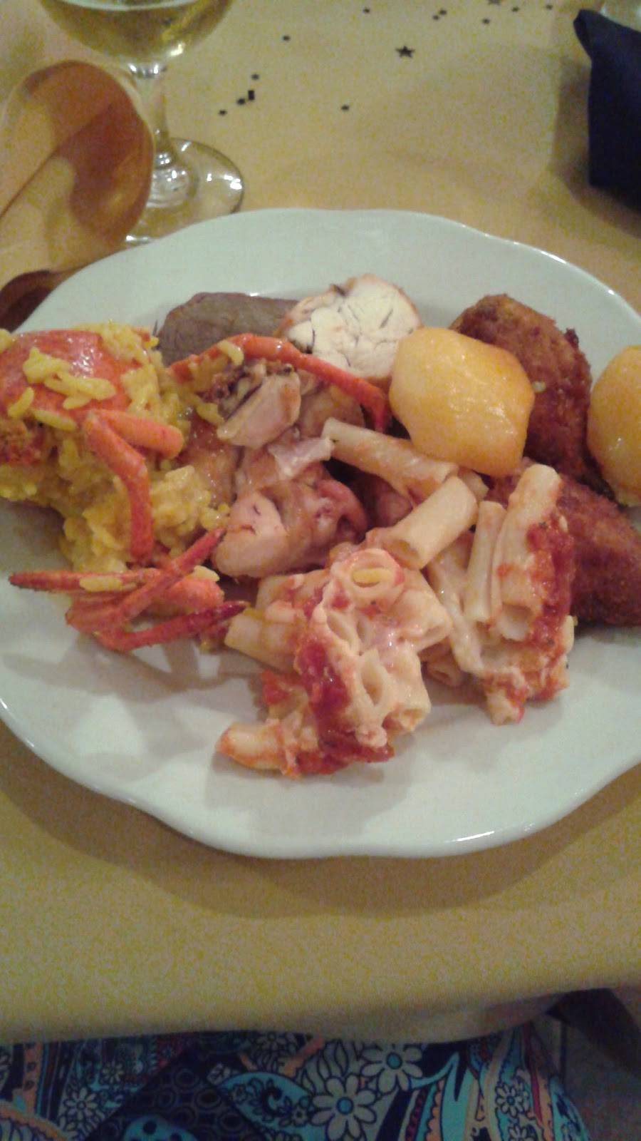 Hollywood Blue Ribbon Restaurant | restaurant | 256 Hollywood Ave, Hillside, NJ 07205, USA | 9089650300 OR +1 908-965-0300