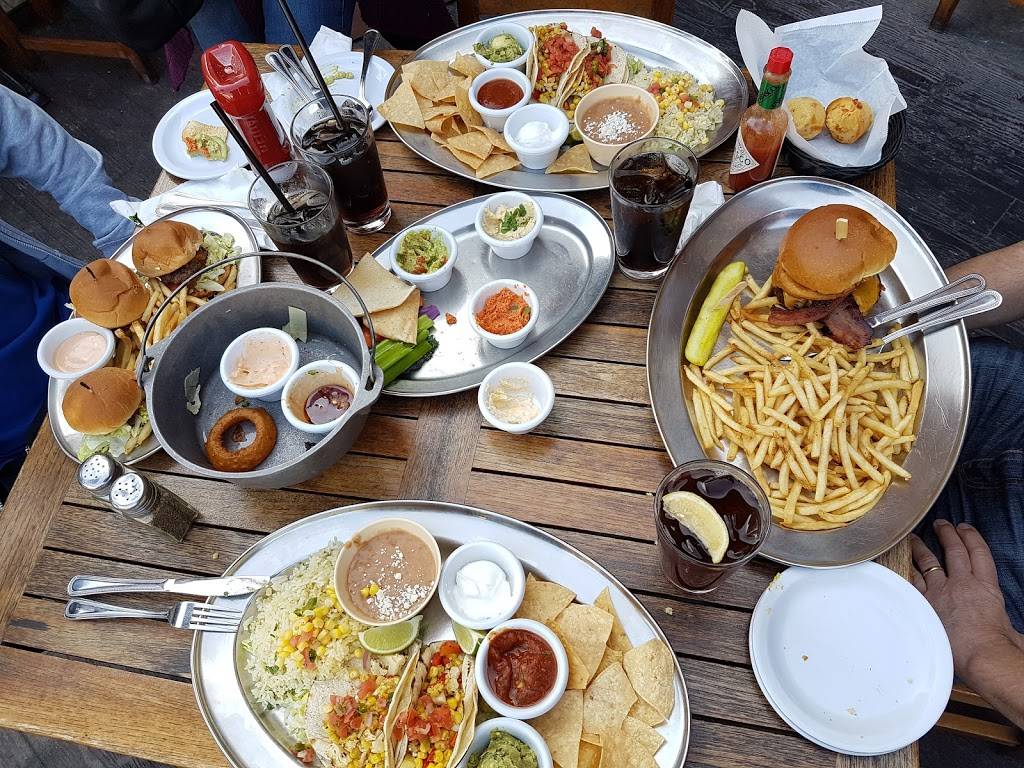 Saddle Ranch Chop House | night club | 8371 Sunset Blvd, West Hollywood, CA 90069, USA | 3236562007 OR +1 323-656-2007