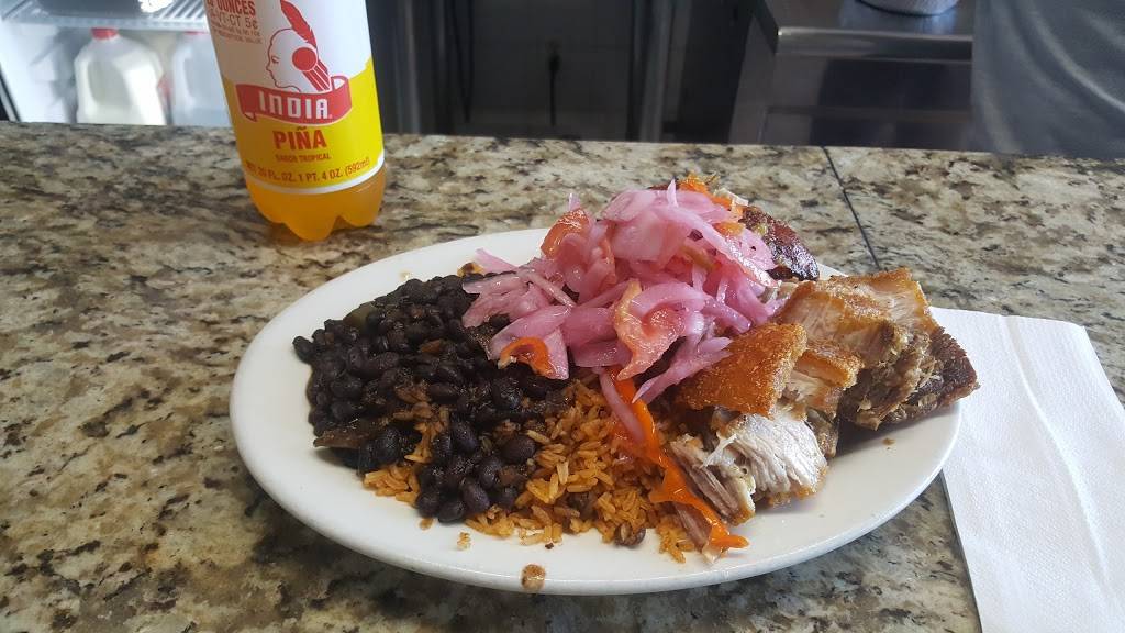 Lechonera La Isla | restaurant | 256 E 125th St, New York, NY 10035, USA | 2129961972 OR +1 212-996-1972