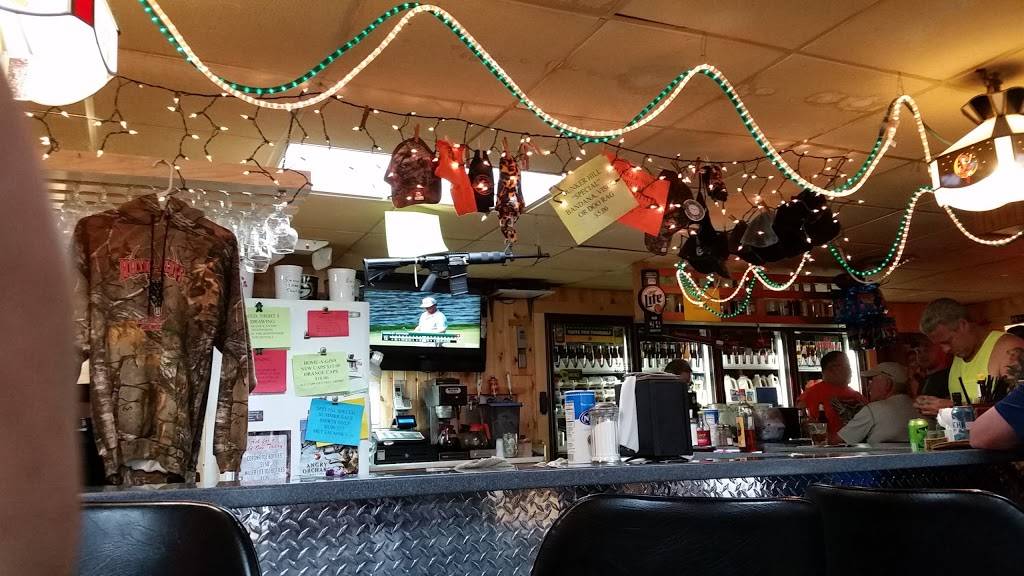 Home-A-Gins | restaurant | 120 N Centre St, Mt Hope, WI 53816, USA | 6089884417 OR +1 608-988-4417