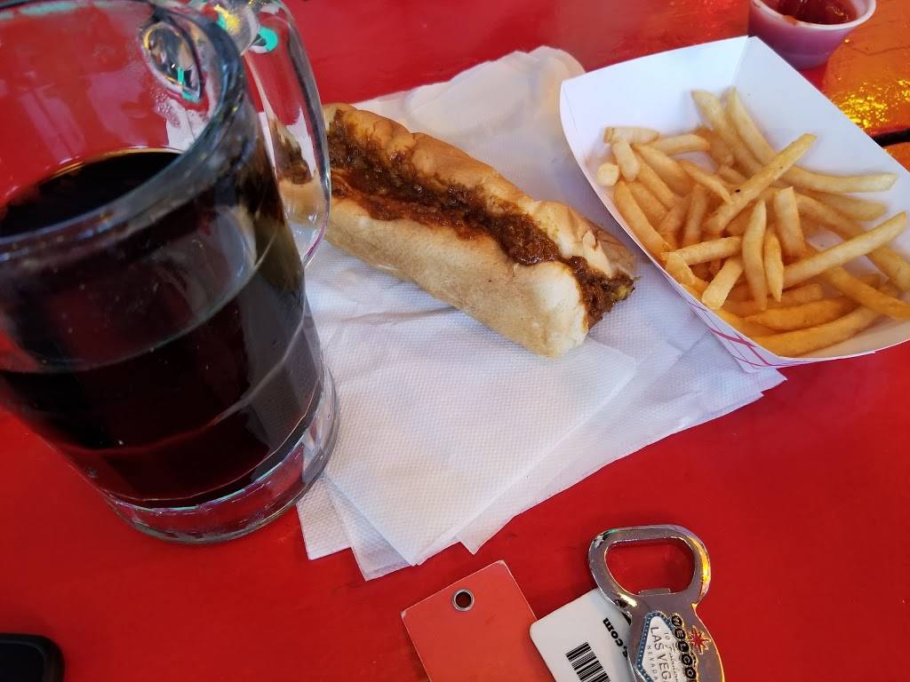 Lous Drive-In | restaurant | 4229 N Knoxville Ave, Peoria, IL 61614, USA | 3096854519 OR +1 309-685-4519