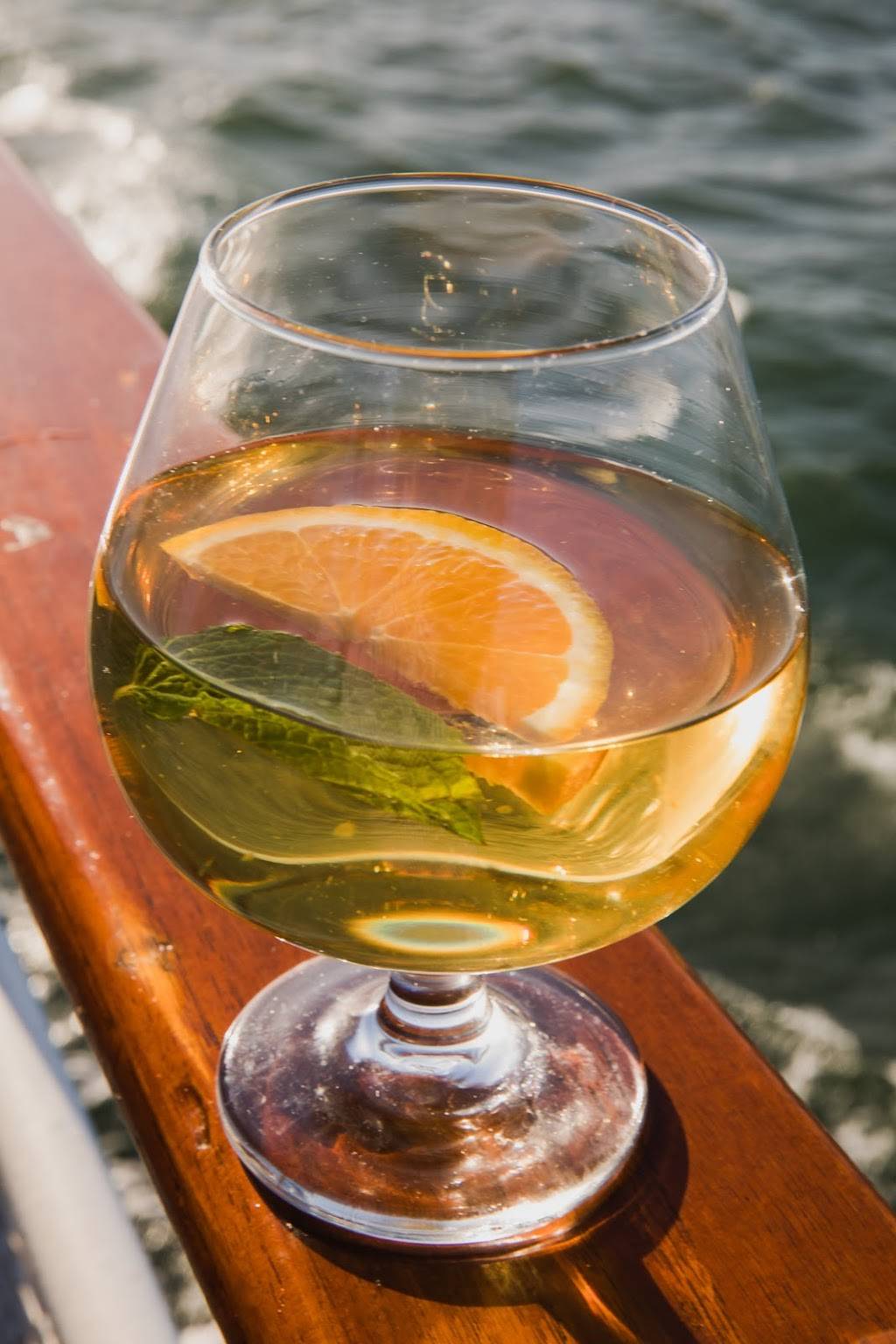 Hornblower Cruises & Events | restaurant | 100 Aquarium Way, Dock 6A, Long Beach, CA 90802, USA | 9496460155 OR +1 949-646-0155