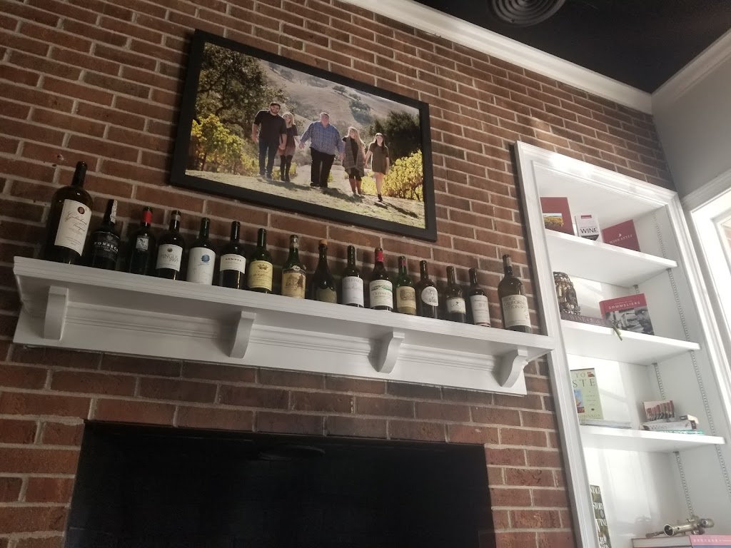 Clover Wine Merchant | restaurant | 907 Carroll St, Perry, GA 31069, USA | 4783135647 OR +1 478-313-5647