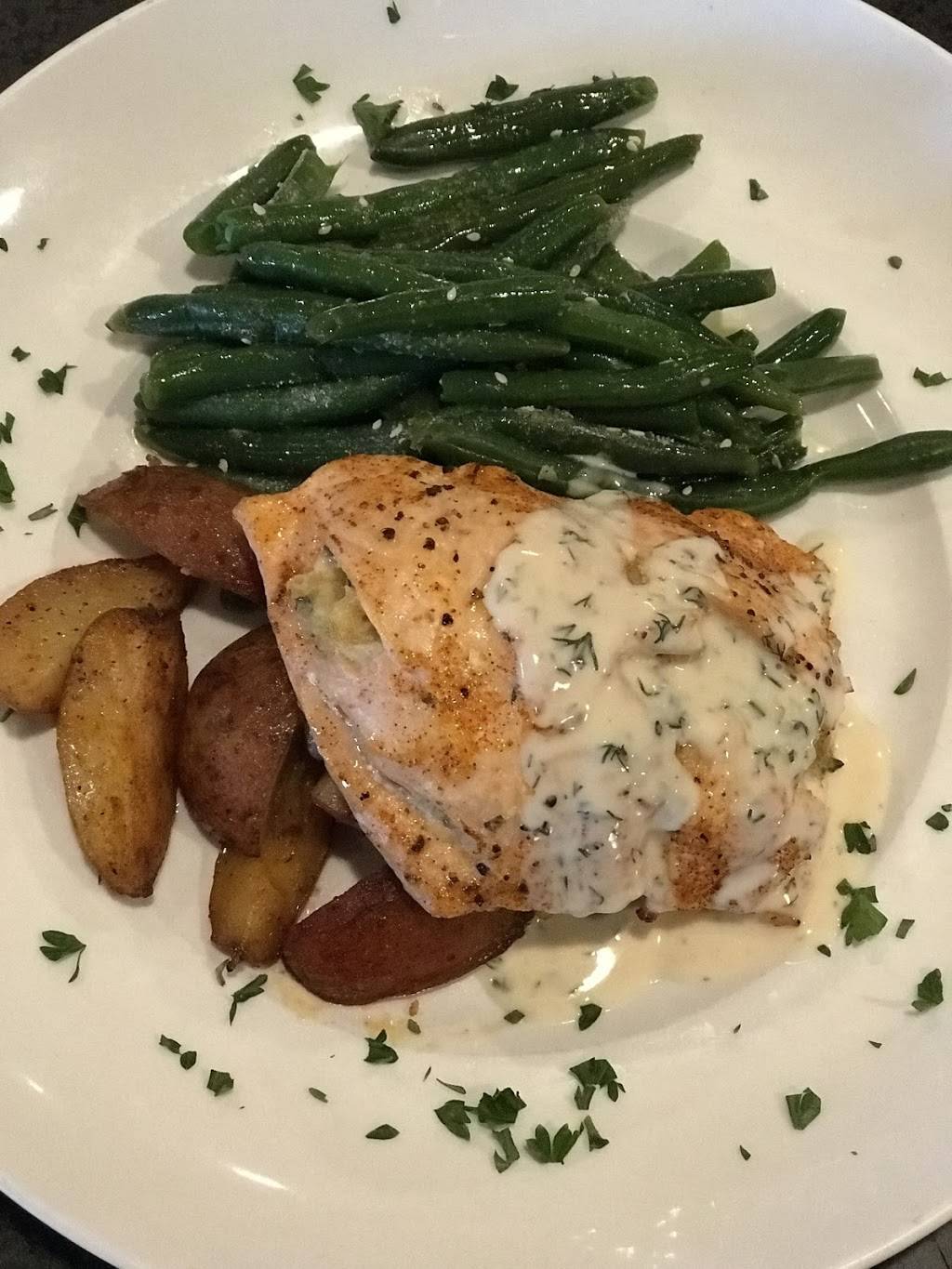 Sindbads Restaurant and Marina | restaurant | 100 St Clair St, Detroit, MI 48214, USA | 3138228000 OR +1 313-822-8000