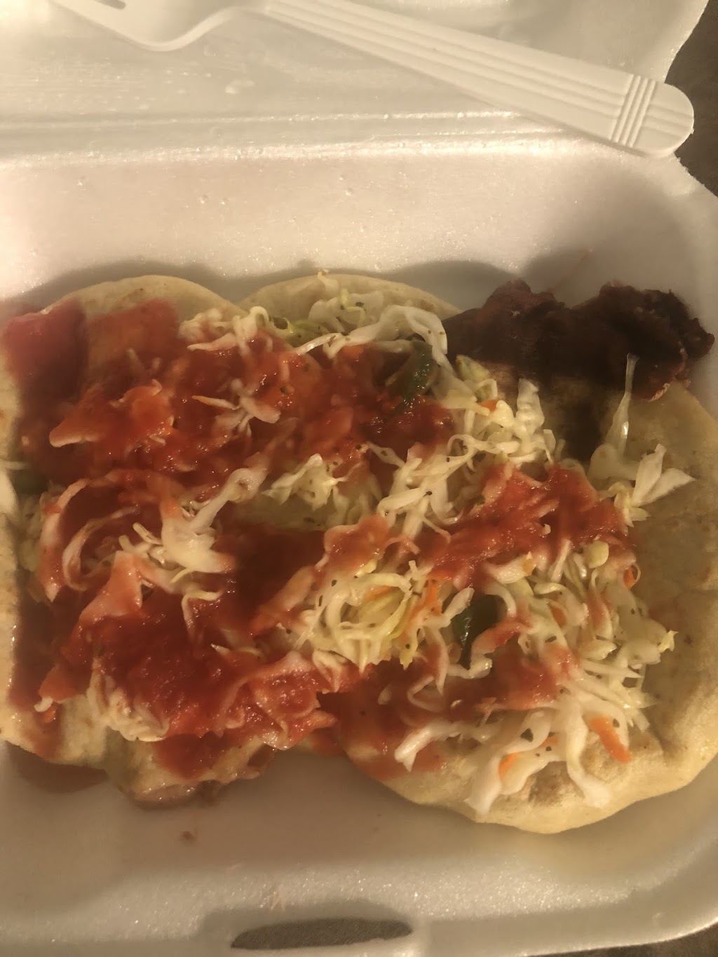 Taqueria y Pupuseria Acajutla | restaurant | 10815 N Nebraska Ave, Tampa, FL 33612, USA | 7274958061 OR +1 727-495-8061