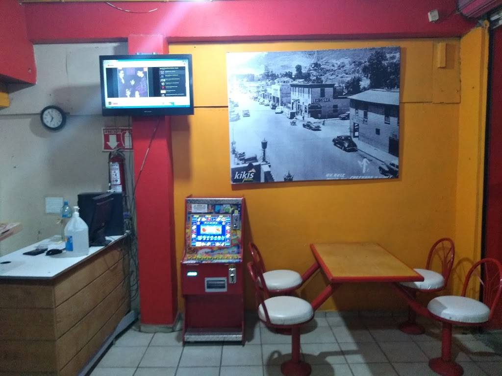 Kikis pizza | restaurant | Calle Ambar 50, Lomas de Valle Verde, 22810 Ensenada, B.C., Mexico | 1560263 OR +52 1560263