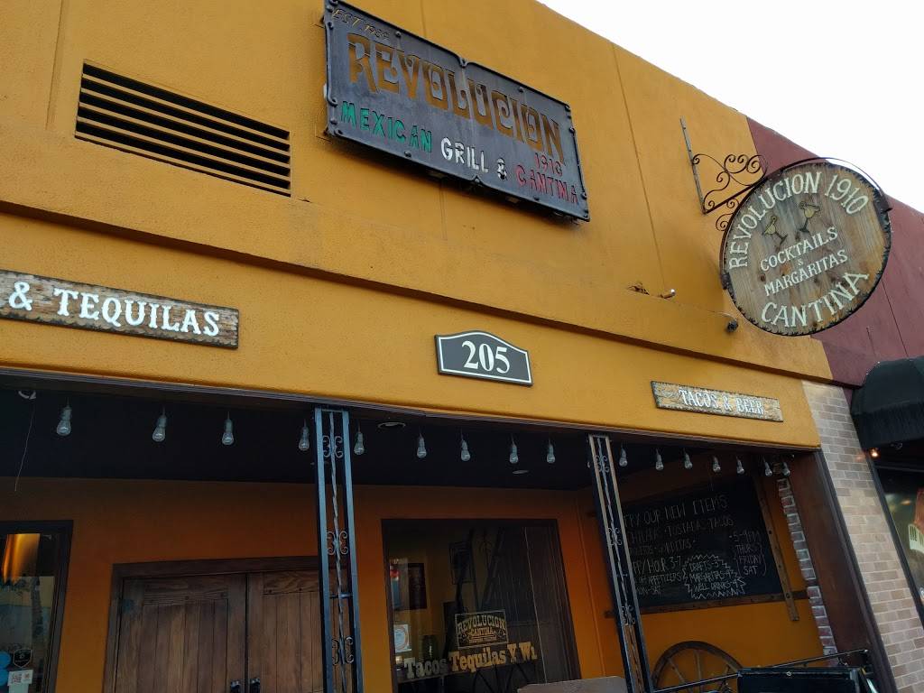 Revolucion 1910 Mexican Grill & Cantina | restaurant | 205 N Harbor Blvd, Fullerton, CA 92832, USA | 7148716861 OR +1 714-871-6861