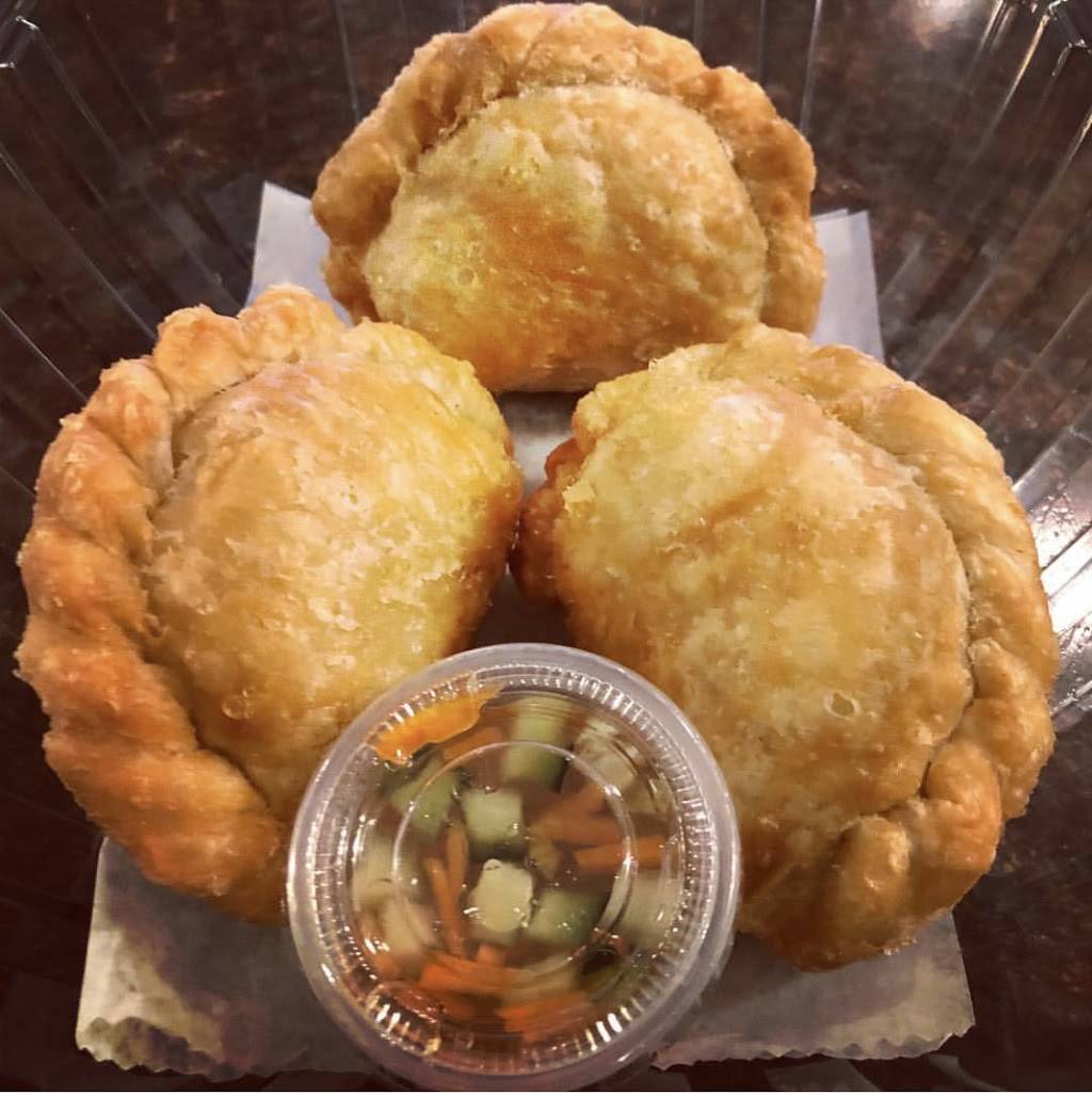 Prik Thai Kitchen | restaurant | 47-16 30th Ave, Astoria, NY 11103, USA | 7187771502 OR +1 718-777-1502