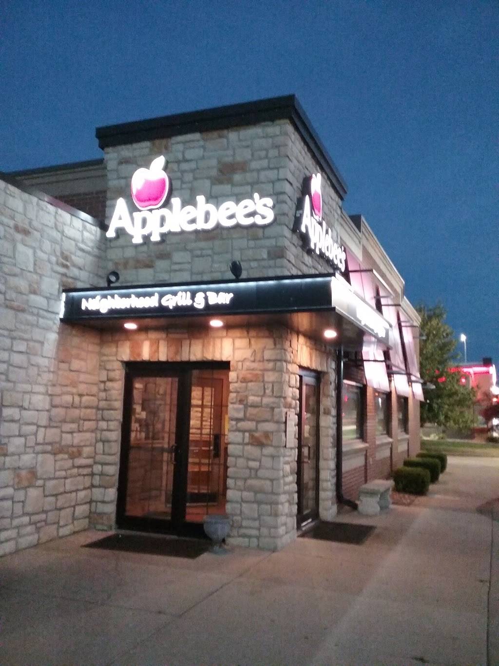 Applebees Grill + Bar | restaurant | 116 S Roosevelt Ave, Burlington, IA 52601, USA | 3197527744 OR +1 319-752-7744