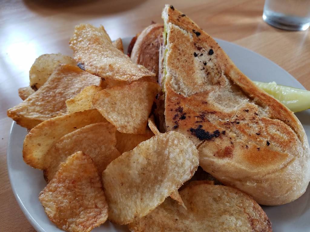 Upland Columbus Pump House | restaurant | 148 Lindsey St, Columbus, IN 47201, USA | 8127993587 OR +1 812-799-3587