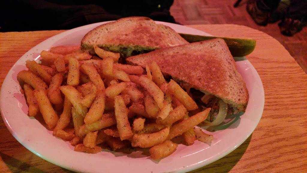 Garrett’s Pressure Crack Bar & Grill | restaurant | 928 W Houghton Lake Dr, Prudenville, MI 48651, USA | 9893667878 OR +1 989-366-7878