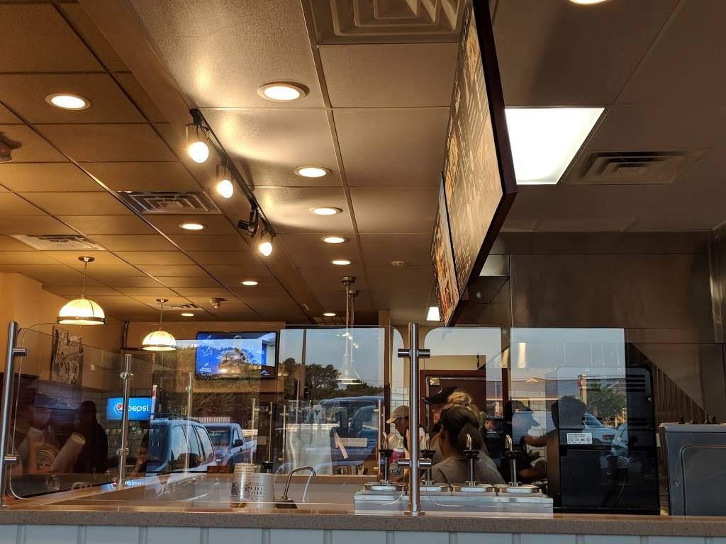 Wayback Burgers Milford | restaurant | 913 N Dupont Blvd, Milford, DE 19963, USA | 3027255653 OR +1 302-725-5653