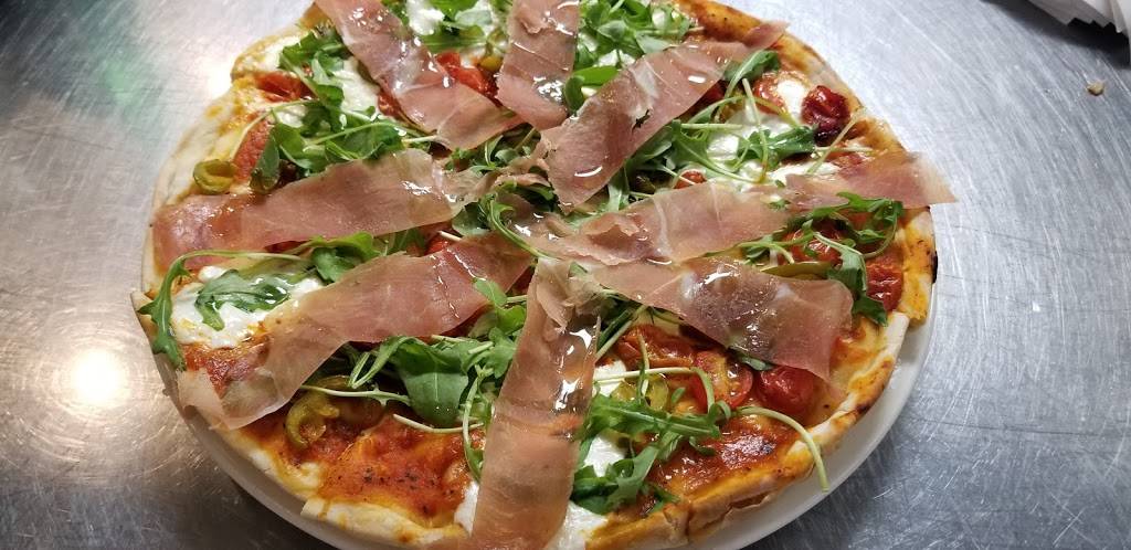 Augies | restaurant | 94 Chatsworth Ave, Larchmont, NY 10538, USA | 9148343800 OR +1 914-834-3800