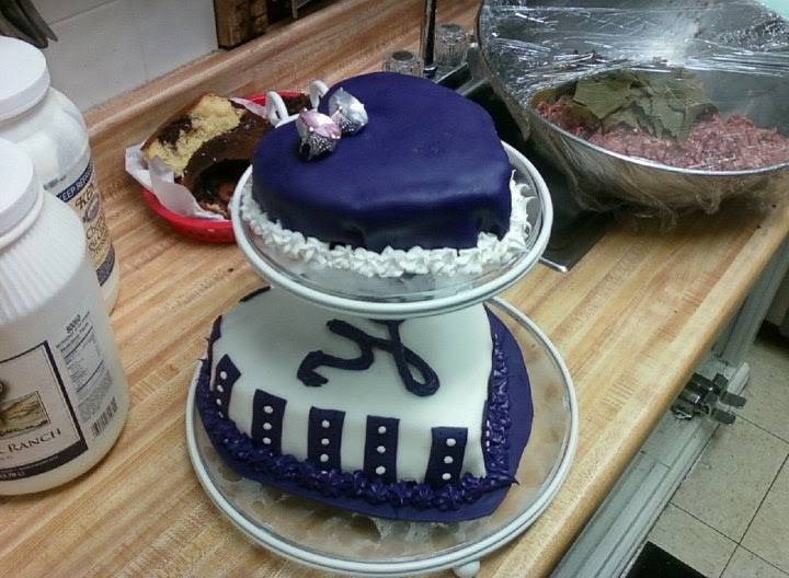 Foxys Restuarant and Lounge | restaurant | 51 N Meridian Rd, Youngstown, OH 44509, USA | 3307928000 OR +1 330-792-8000