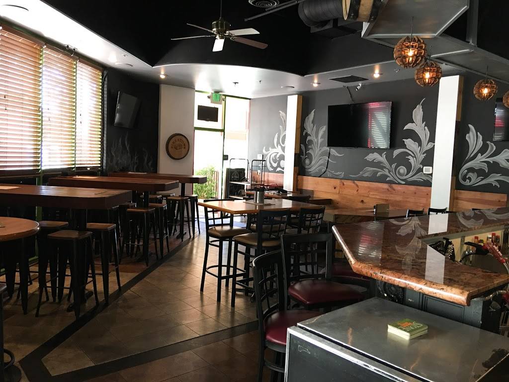 Cammaranos Neighborhood Grill | restaurant | 575 Country Club Dr, Simi Valley, CA 93065, USA | 8055814745 OR +1 805-581-4745