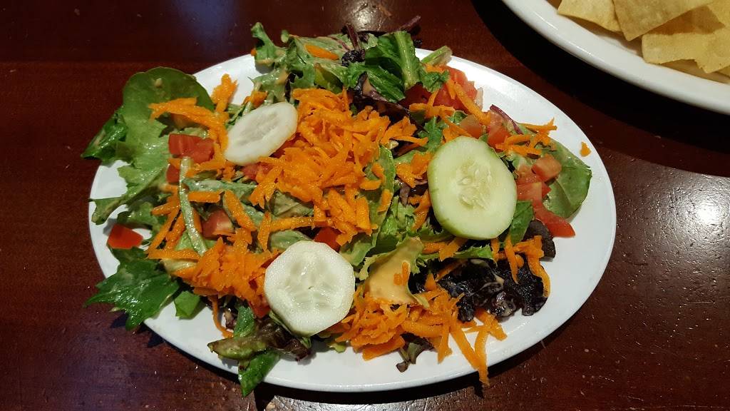 Chaplins Sports Bistro | restaurant | 29200 Kohoutek Way, Union City, CA 94587, USA | 5104296860 OR +1 510-429-6860