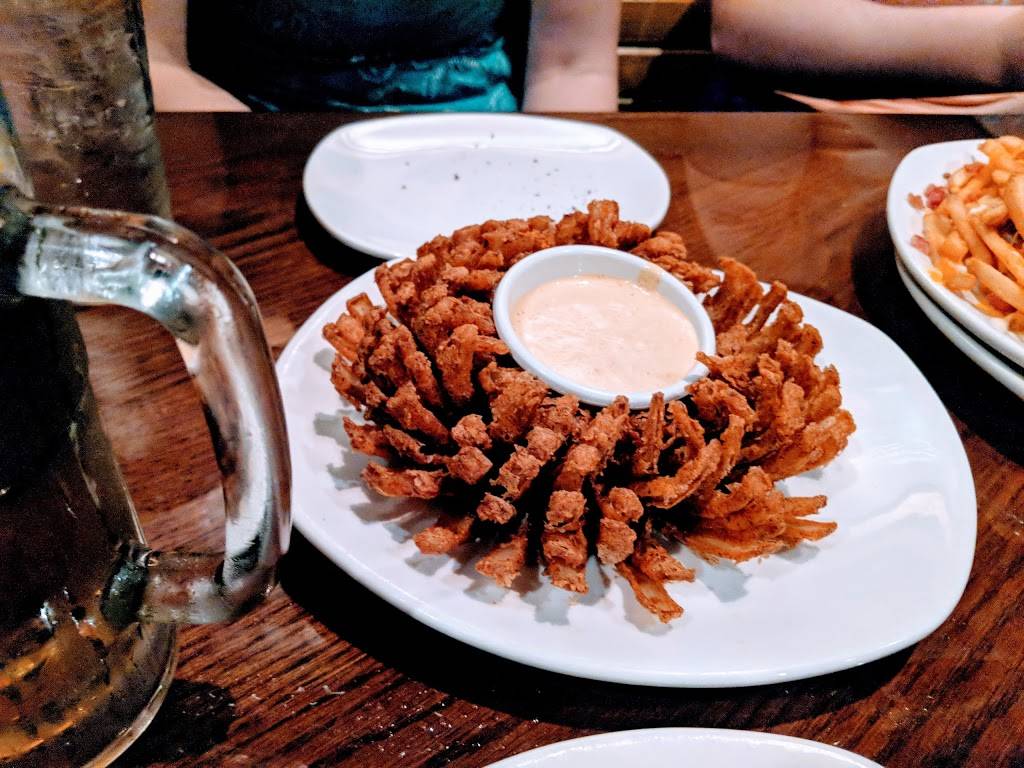 Outback Steakhouse | restaurant | 4910 Tamiami Trail N, Naples, FL 34103, USA | 2394347100 OR +1 239-434-7100