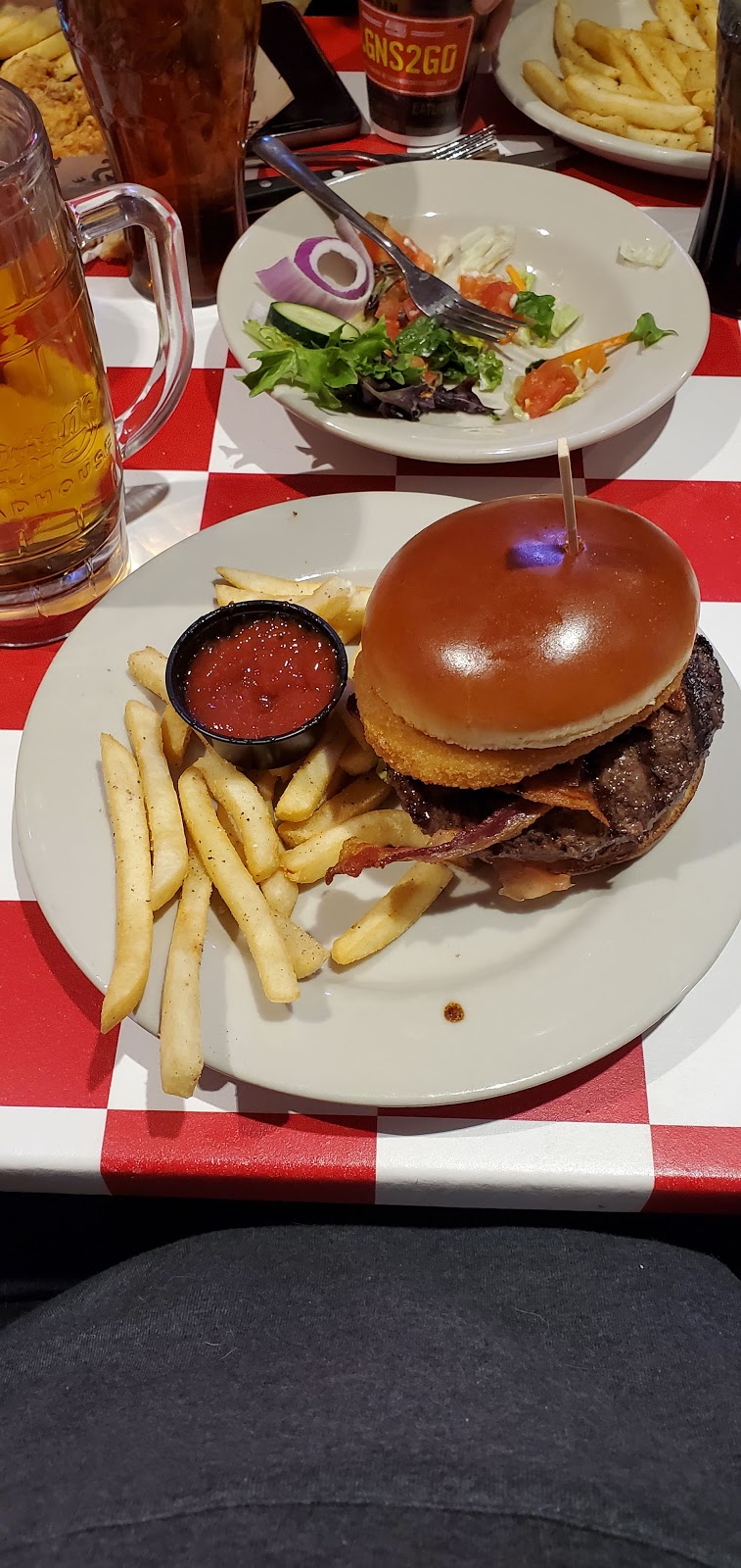 Logans Roadhouse | restaurant | 5105 E 42nd St, Odessa, TX 79762, USA | 4323685519 OR +1 432-368-5519