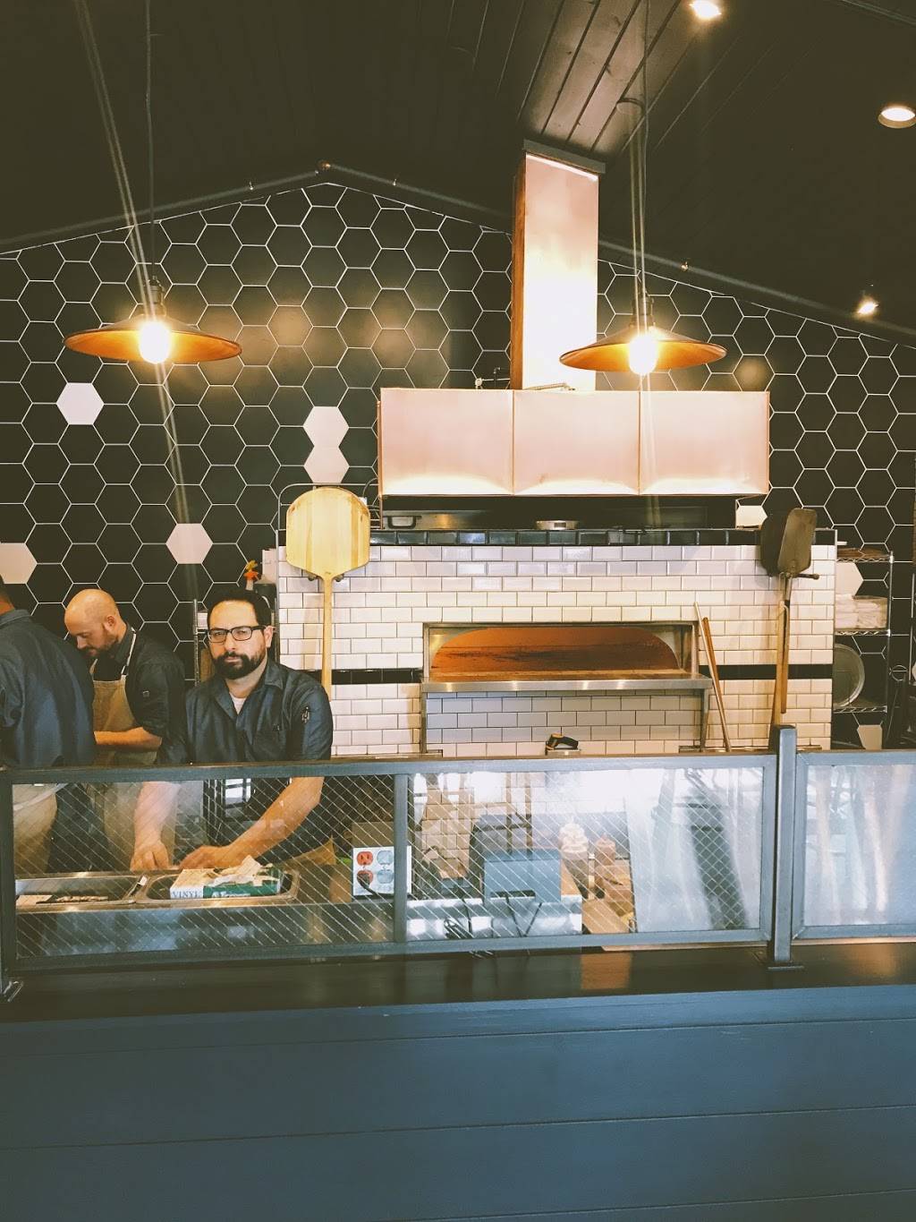 Next Door | restaurant | 175 Humphrey St, New Haven, CT 06511, USA | 4752345969 OR +1 475-234-5969