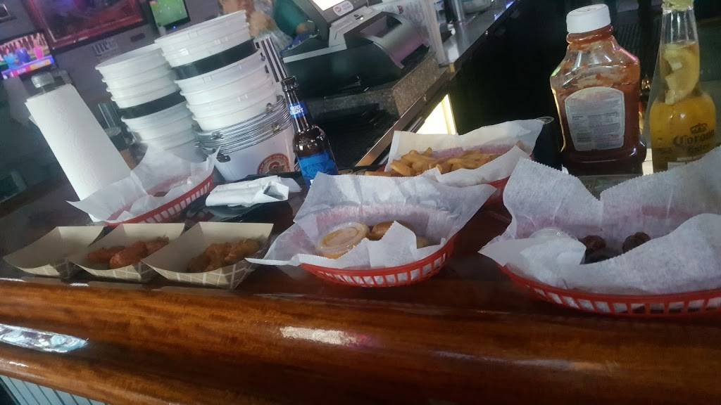 Thirst & Ten | restaurant | 15299 Sheldon Rd, Cleveland, OH 44130, USA | 2163628000 OR +1 216-362-8000