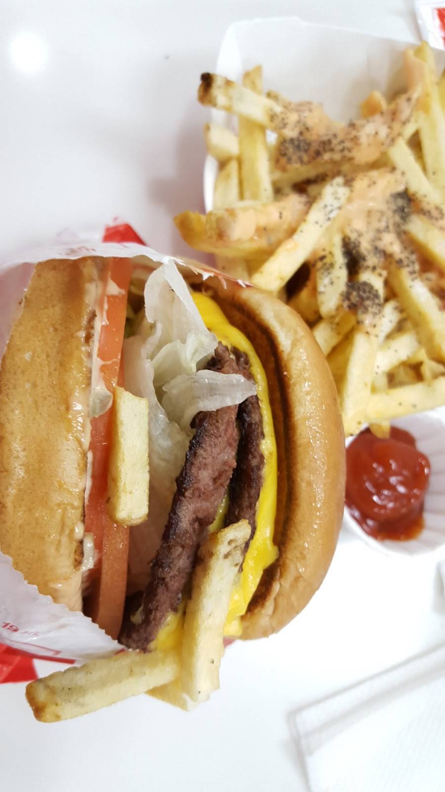 In-N-Out Burger | restaurant | 2950 E Capitol Expy, San Jose, CA 95148, USA | 8007861000 OR +1 800-786-1000
