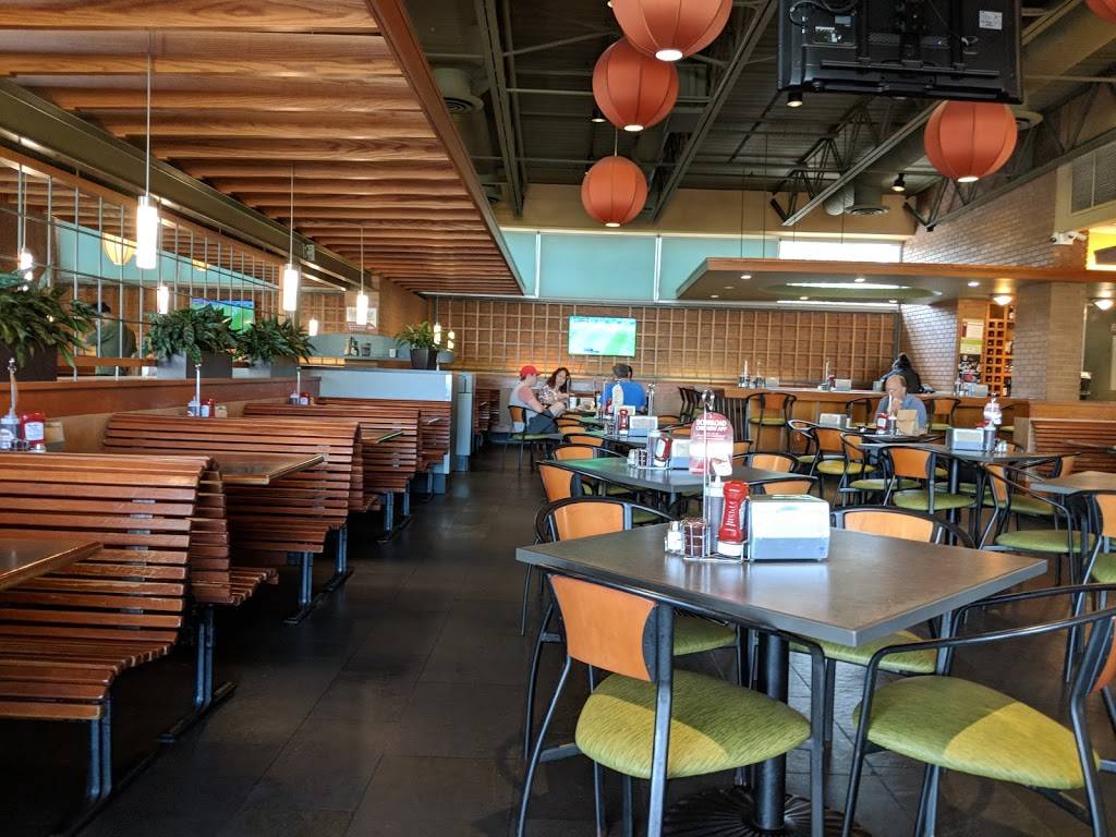 The Patio | restaurant | 9100 S Harlem Ave, Bridgeview, IL 60455, USA | 7085982099 OR +1 708-598-2099