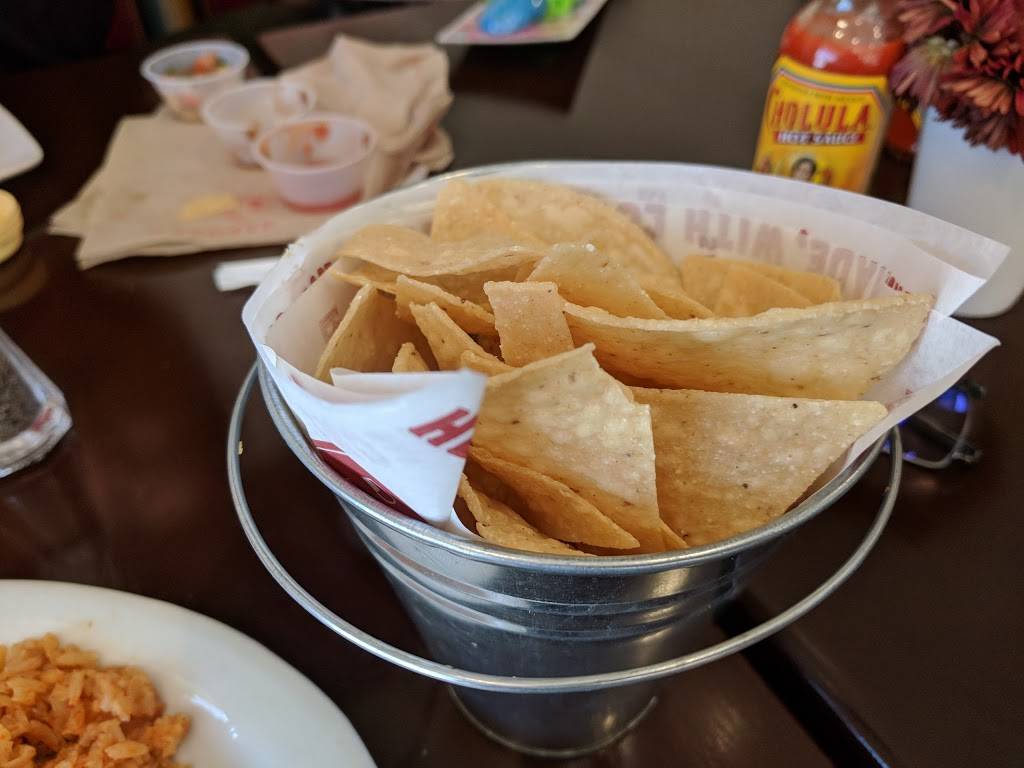 Rudys Mexican Restaurant & Tequila Bar | restaurant | 2508 Las Posas Rd, Camarillo, CA 93010, USA | 8053839100 OR +1 805-383-9100