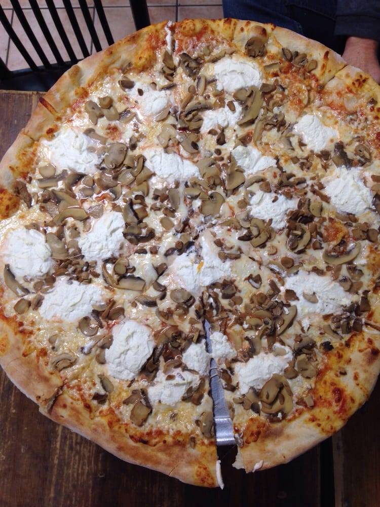 Goodys Pizza | meal takeaway | 3125 Wilson Blvd, Arlington, VA 22201, USA | 7032437992 OR +1 703-243-7992