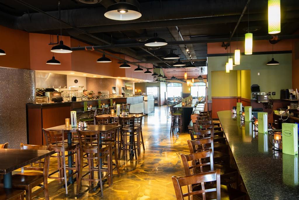 Pizzeria Pezzo | restaurant | 2143 4th St, White Bear Lake, MN 55110, USA | 6517887844 OR +1 651-788-7844