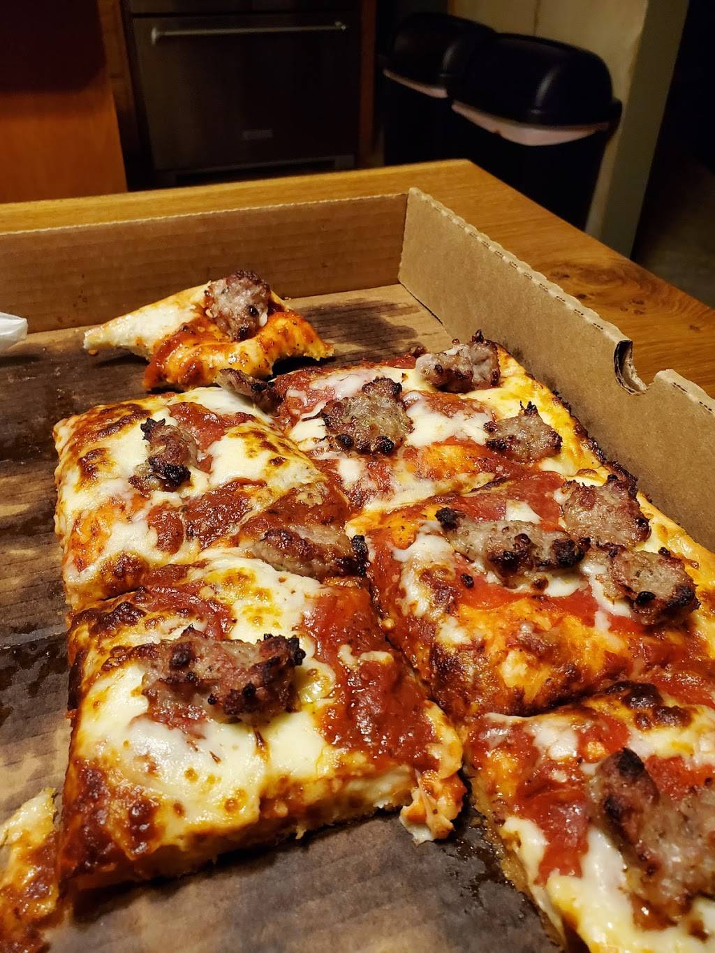 Rocky Rococo Pizza and Pasta | restaurant | 7540 Brooklyn Blvd, Brooklyn Park, MN 55443, USA | 7635605451 OR +1 763-560-5451