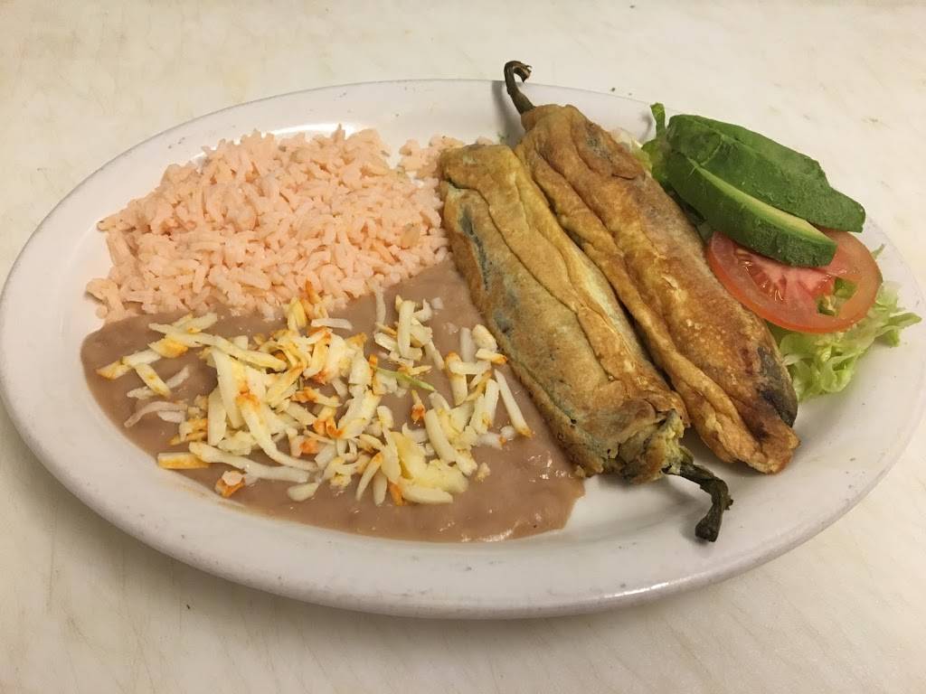 El Moreno Restaurante y Paleteria | restaurant | 2511 Isleta Blvd SW, Albuquerque, NM 87105, USA | 5052448404 OR +1 505-244-8404