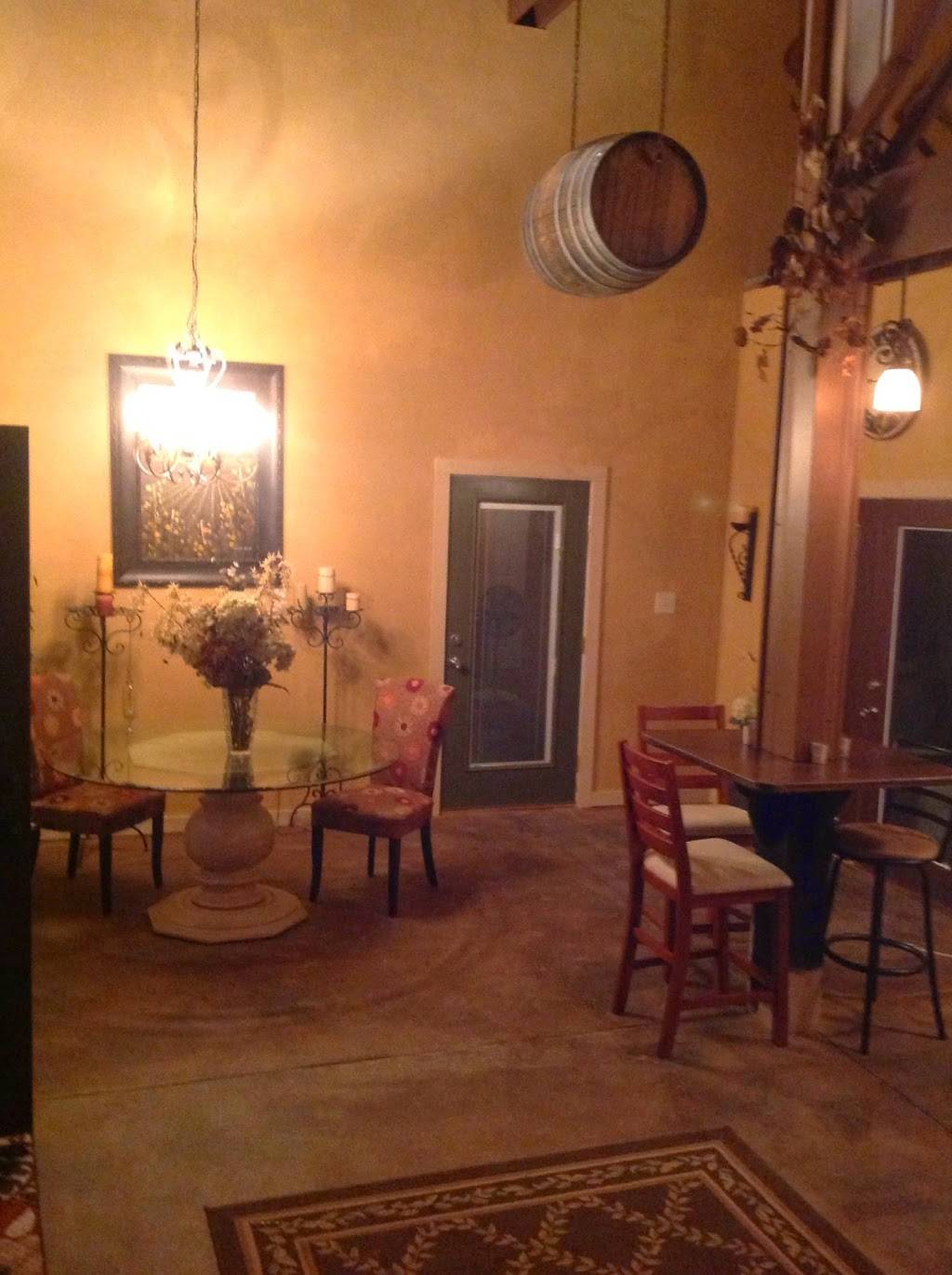 Tuscan Ridge Estate Winery | meal takeaway | 19260 Ridge Rd, Red Bluff, CA 96080, USA | 5305277393 OR +1 530-527-7393