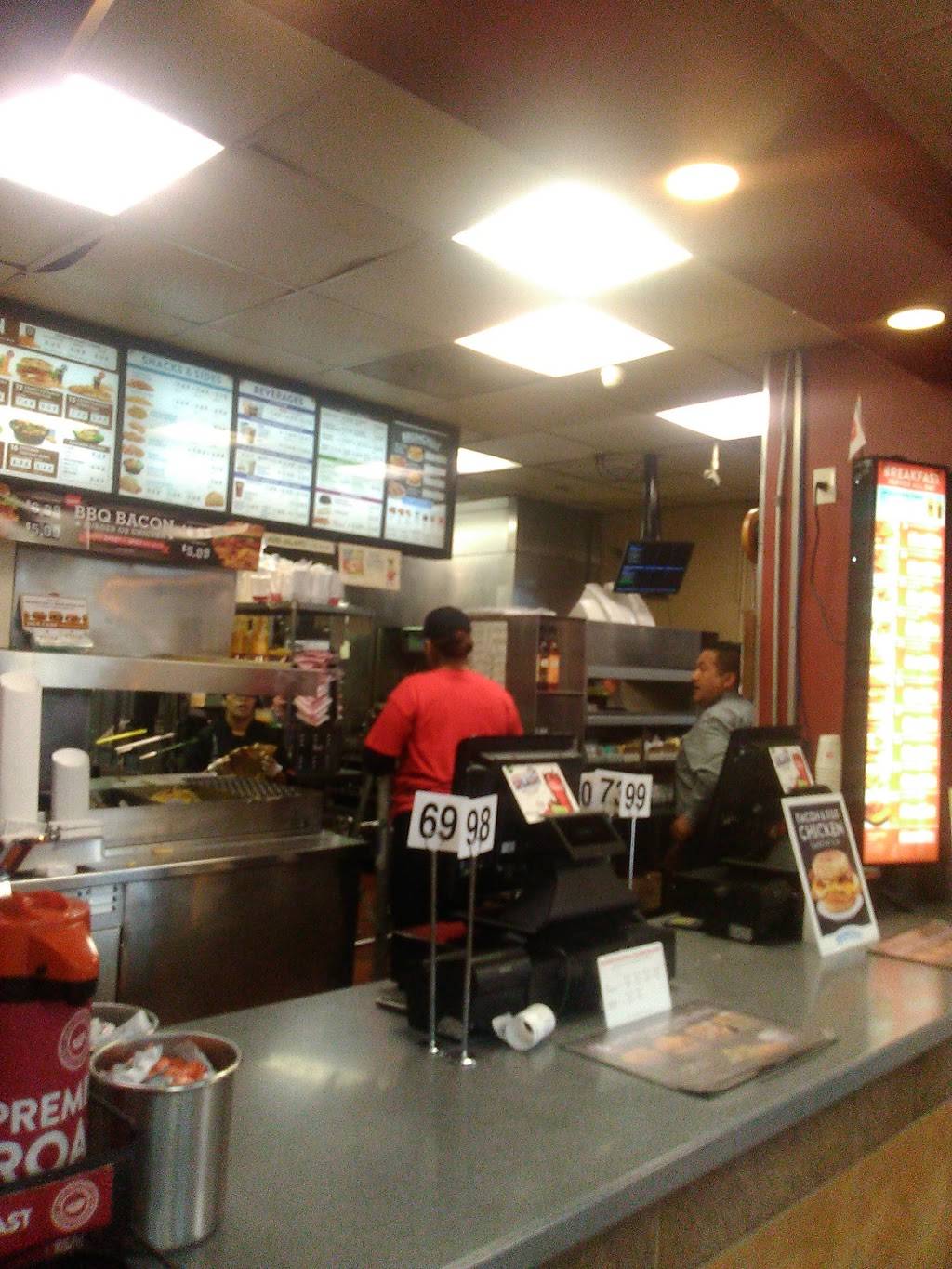 Jack in the Box | restaurant | 2580 N Vineyard Ave, Oxnard, CA 93030, USA | 8054850773 OR +1 805-485-0773
