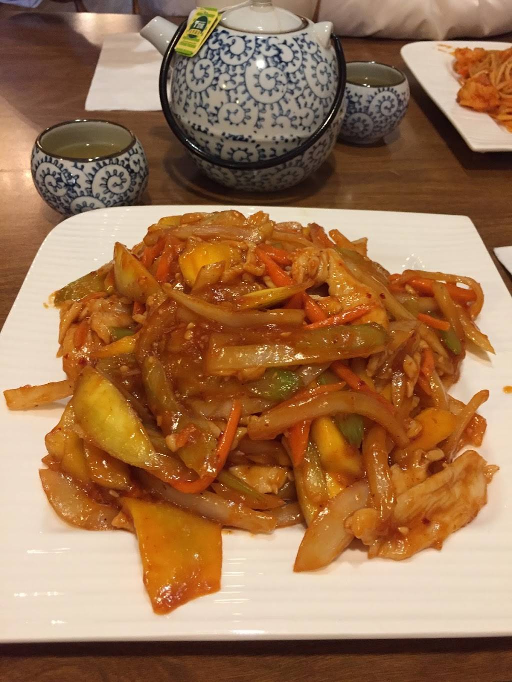 King Ki | restaurant | 145 Wallace Ave N, Listowel, ON N4W 1A2, Canada | 5192913988 OR +1 519-291-3988