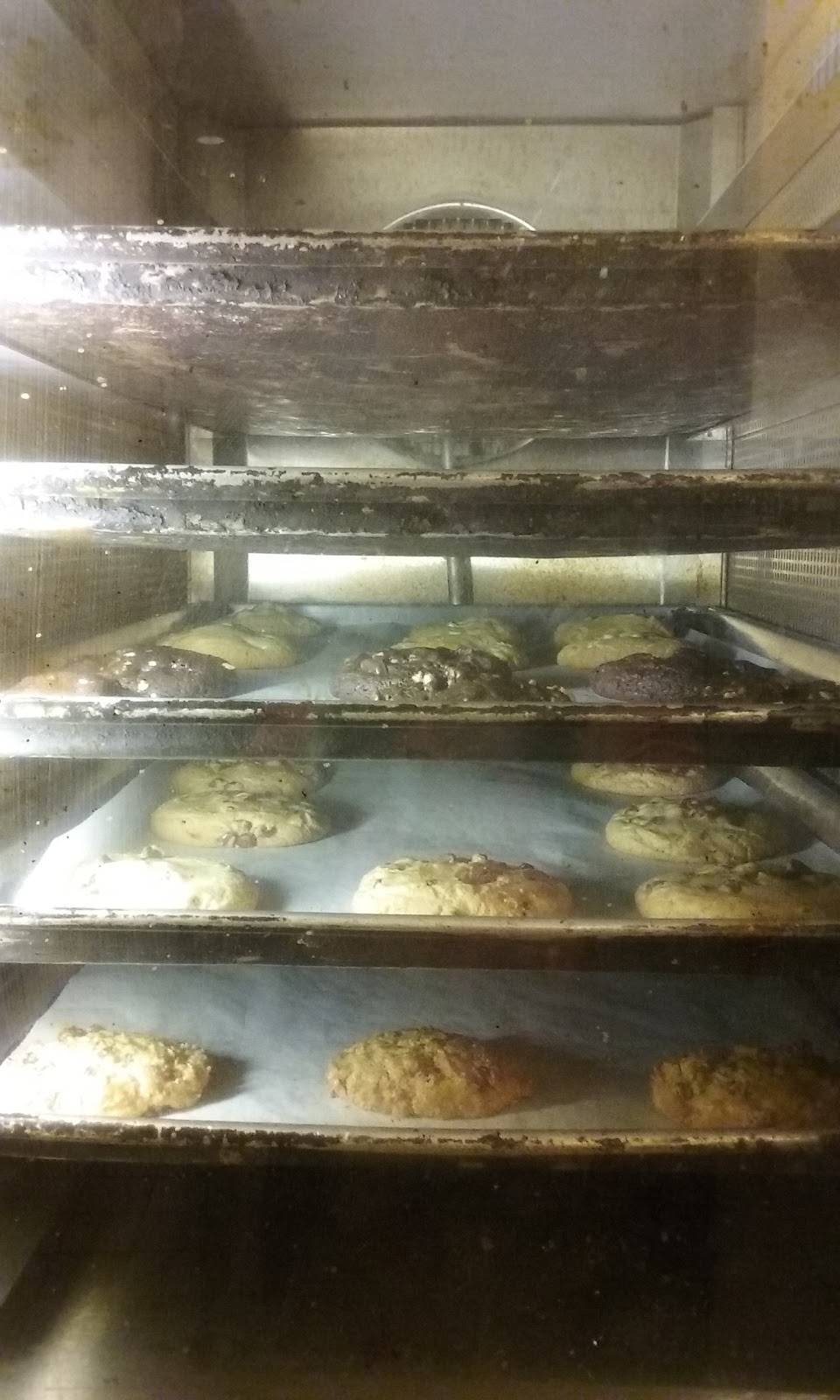 Au Bon Pain | bakery | Christian Science Center- Belvidere/ Dalton, 1 International Pl, Boston, MA 02110, USA | 6174390116 OR +1 617-439-0116