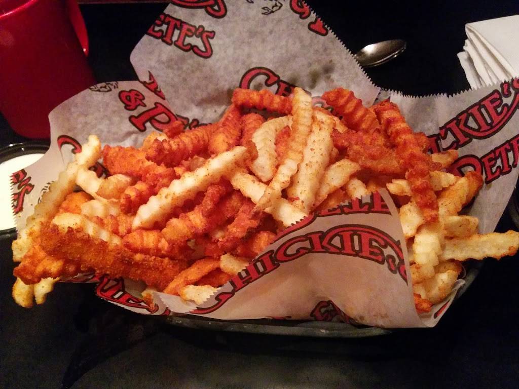Chickies & Petes | restaurant | 500 Easton Rd, Warrington, PA 18976, USA | 2153435206 OR +1 215-343-5206