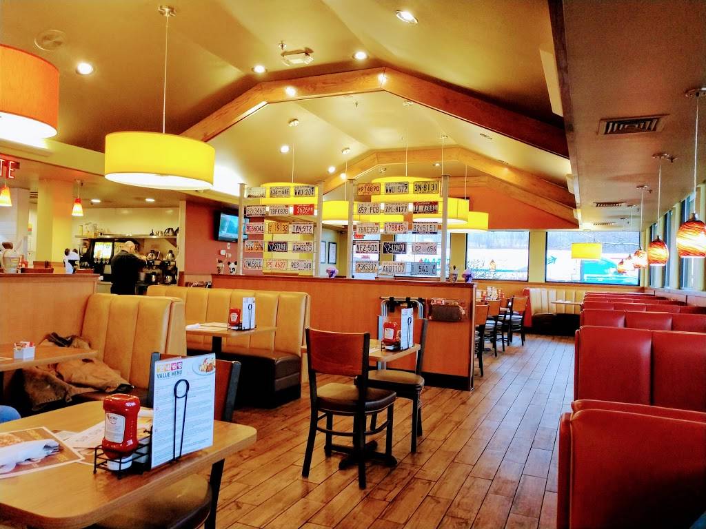 Dennys | restaurant | 3249 Chapman Rd, Wytheville, VA 24382, USA | 2762280025 OR +1 276-228-0025
