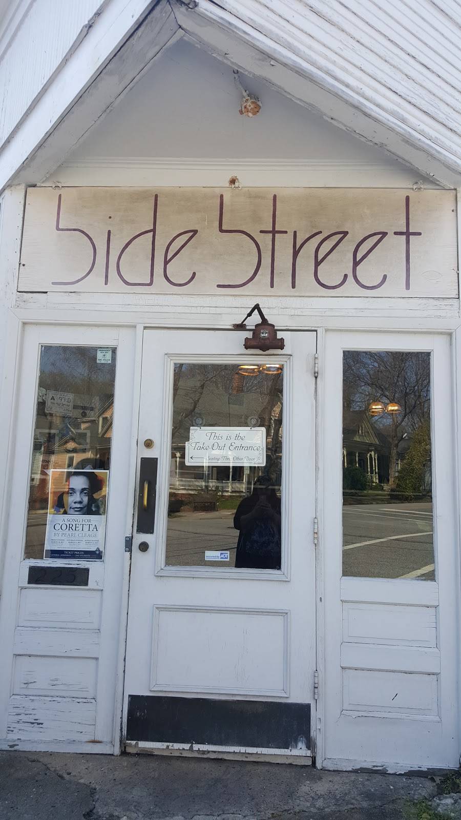Side Street Restaurant | restaurant | 225 N Bloodworth St, Raleigh, NC 27601, USA | 9198284927 OR +1 919-828-4927